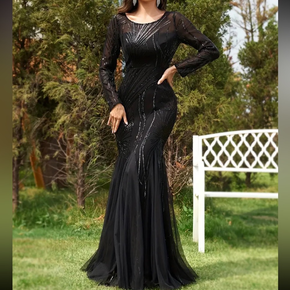 Elegant Black Evening Gown